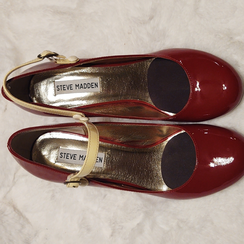 Steve Madden heels. Beautiful deep red patten leather with beige straps. - Picture 2 of 11